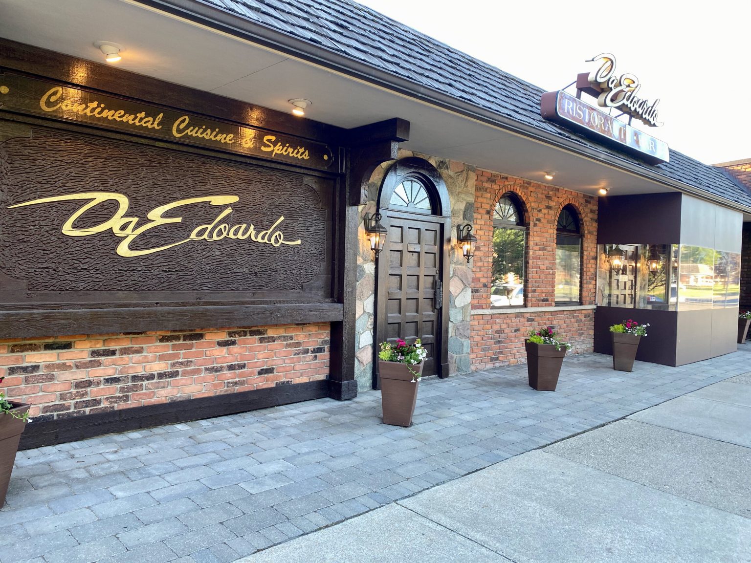 Da Edoardo Grosse in Pointe Woods - Support Family Owned Restaurants